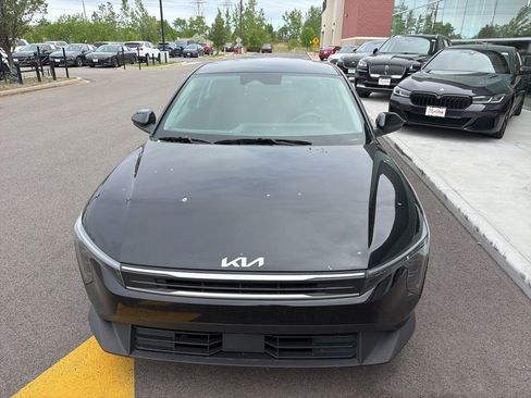 Certified 2025 Kia K4 FWD image 2