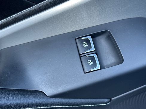 Used 2016 Chevrolet Corvette Stingray Coupe w/ 2LT Preferred Equipment Group image 12