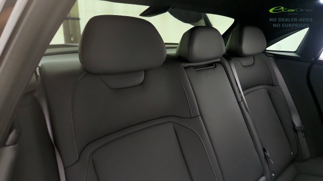 Used 2024 Lucid Air Pure RWD image 43