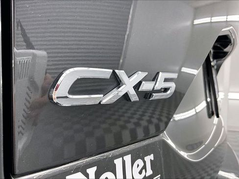 Used 2018 MAZDA CX-5 Touring w/ Preferred Equipment Package image 8