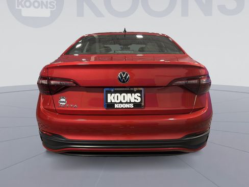 Used 2024 Volkswagen Jetta Sport FWD image 5