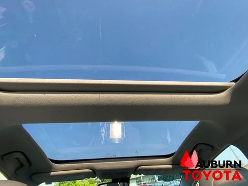 Used 2015 Toyota Prius V Five w/ Advanced Technology Package FWD image 27