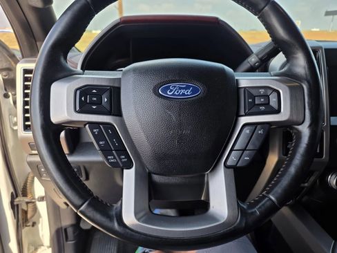 Used 2021 Ford F250 Platinum w/ FX4 Off-Road Package AWD/4WD image 22