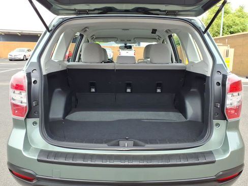 Used 2015 Subaru Forester 2.5i w/ Alloy Wheel Package image 16