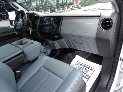 Used 2015 Ford F250 XL w/ Power Equipment Group RWD image 35