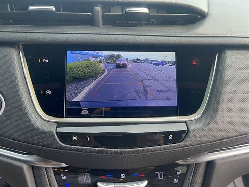 Used 2025 Cadillac XT5 Premium Luxury AWD/4WD image 21