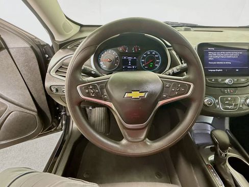 Used 2023 Chevrolet Malibu LS FWD image 12