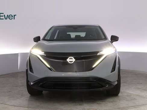 Used 2024 Nissan Ariya AWD image 12