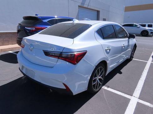 Used 2019 Acura ILX FWD image 4