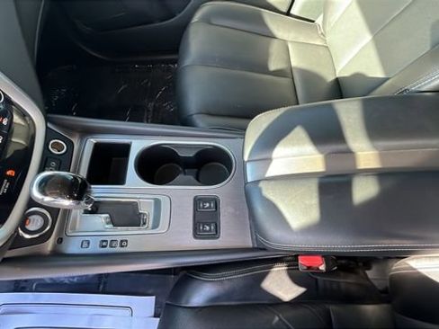 Used 2022 Nissan Murano SL w/ SL Moonroof Package image 17