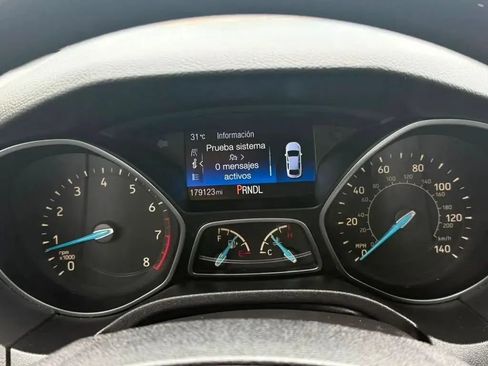 Used 2015 Ford Focus SE FWD image 24