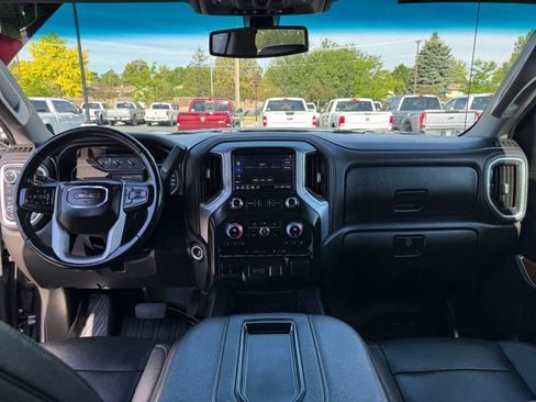 Used 2021 GMC Sierra 1500 SLT w/ SLT Convenience Package AWD/4WD image 31
