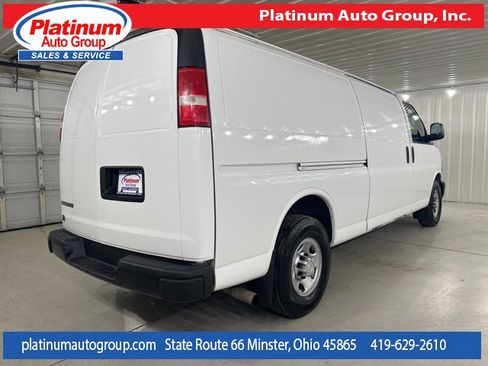 Used 2018 Chevrolet Express 3500 Work Van w/ Driver Convenience Package image 5