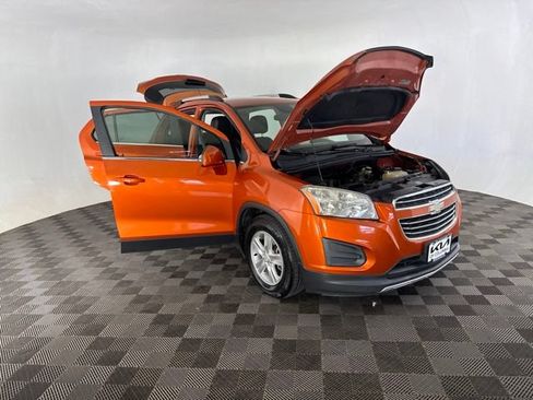 Used 2015 Chevrolet Trax LT w/ LT Plus Package FWD image 14
