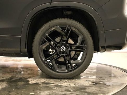 New 2026 Volkswagen Tiguan SE R-Line AWD/4WD image 37