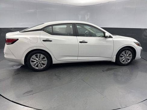 Used 2024 Nissan Sentra S image 6