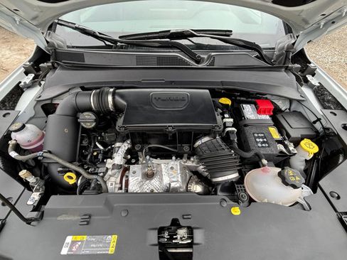 Used 2025 Jeep Compass Trailhawk image 32