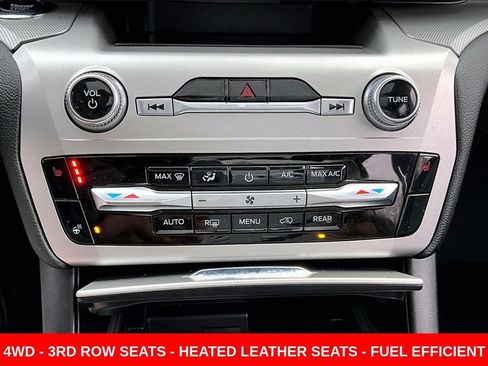 Used 2022 Ford Explorer XLT w/ Equipment Group 202A image 15