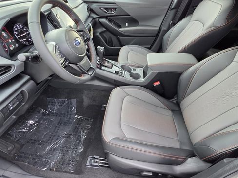 New 2025 Subaru Crosstrek 2.5i Limited w/ Popular Package #3A image 8