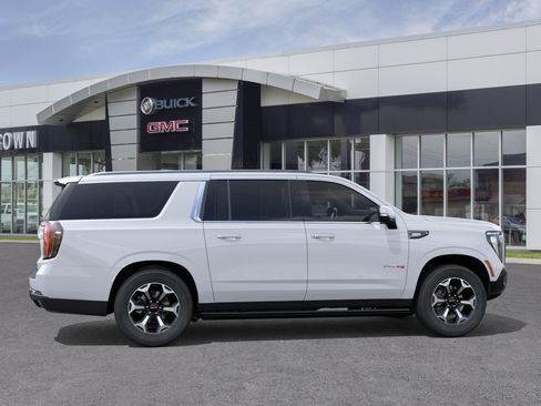 New 2026 GMC Yukon XL AT4 Ultimate AWD/4WD image 5