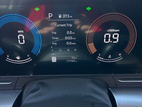 Used 2025 Hyundai Kona SEL image 17