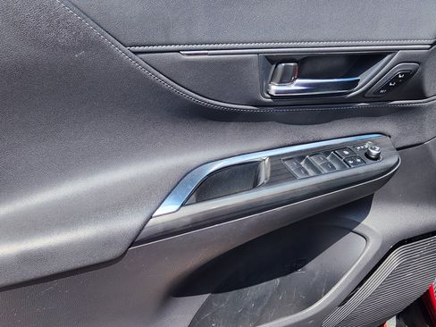 Used 2023 Toyota Venza Nightshade image 19