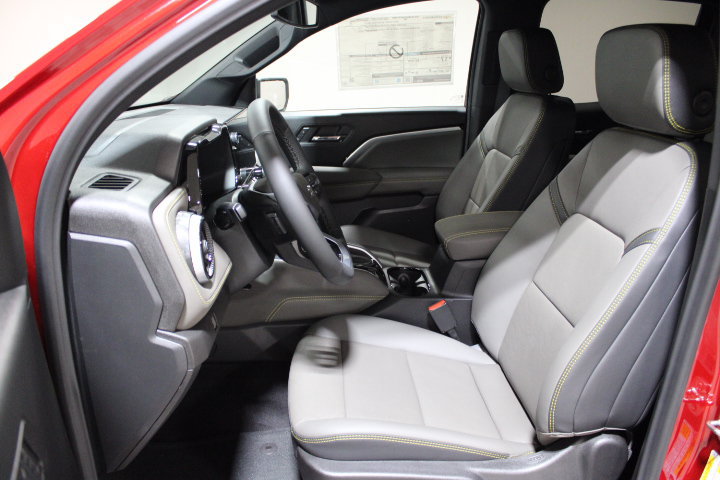 New 2026 Chevrolet Colorado ZR2 AWD/4WD image 19