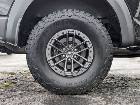 Used 2019 Ford F150 Raptor w/ Equipment Group 802A Luxury AWD/4WD image 12