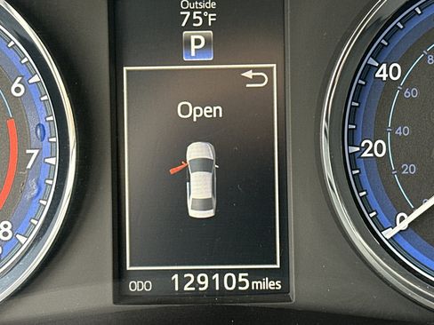 Used 2017 Toyota Corolla SE 50th Anniversary image 22