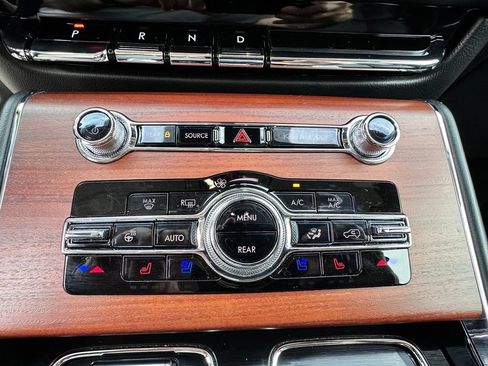 Used 2023 Lincoln Aviator Reserve w/ Equipment Group 201A AWD/4WD image 33