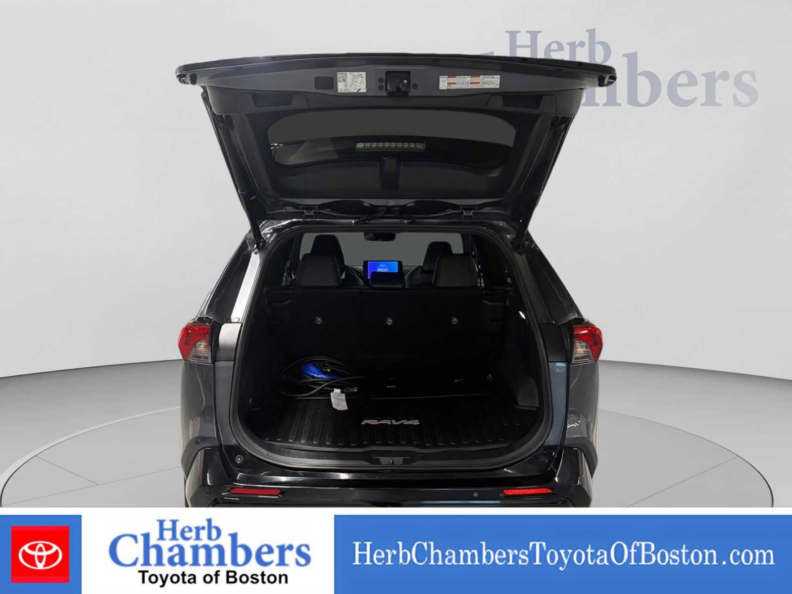 Used 2023 Toyota RAV4 XSE w/ Premium Package AWD/4WD image 3