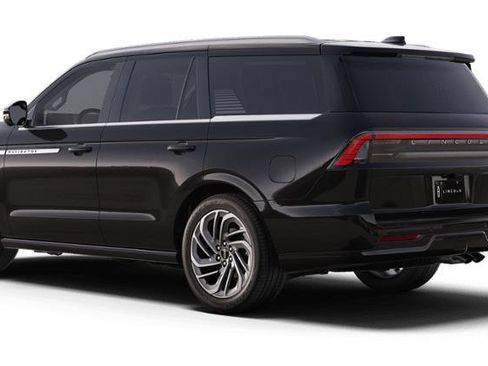 New 2025 Lincoln Navigator Reserve AWD/4WD image 25
