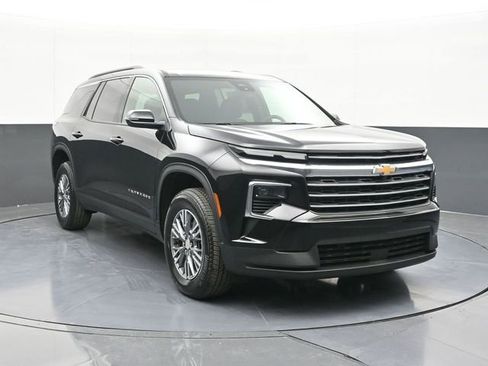 New 2025 Chevrolet Traverse LT w/ LPO, Floor Liner Package image 21