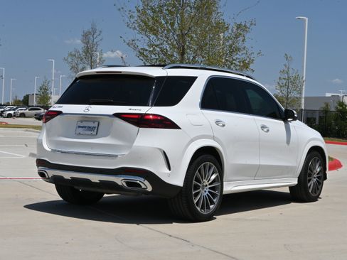 Used 2024 Mercedes-Benz GLE 450 4MATIC image 9