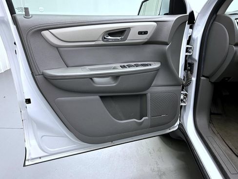 Used 2016 Chevrolet Traverse LT AWD/4WD image 9