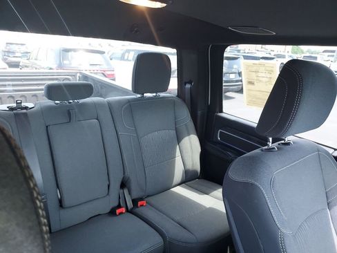 Used 2024 RAM 2500 Big Horn w/ Sport Appearance Package AWD/4WD image 14