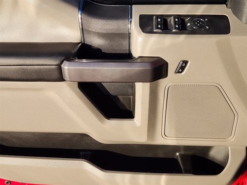 Used 2022 Ford F350 XLT w/ XLT Value Package image 31