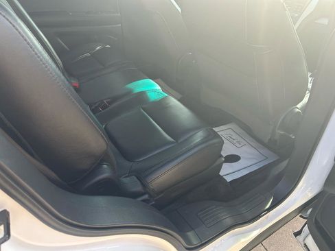 Used 2014 Ford Explorer XLT w/ Equipment Group 202A image 11