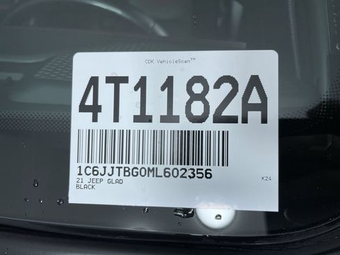 Used 2021 Jeep Gladiator Rubicon image 34