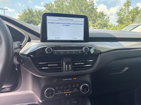 Used 2023 Ford Escape Active image 19