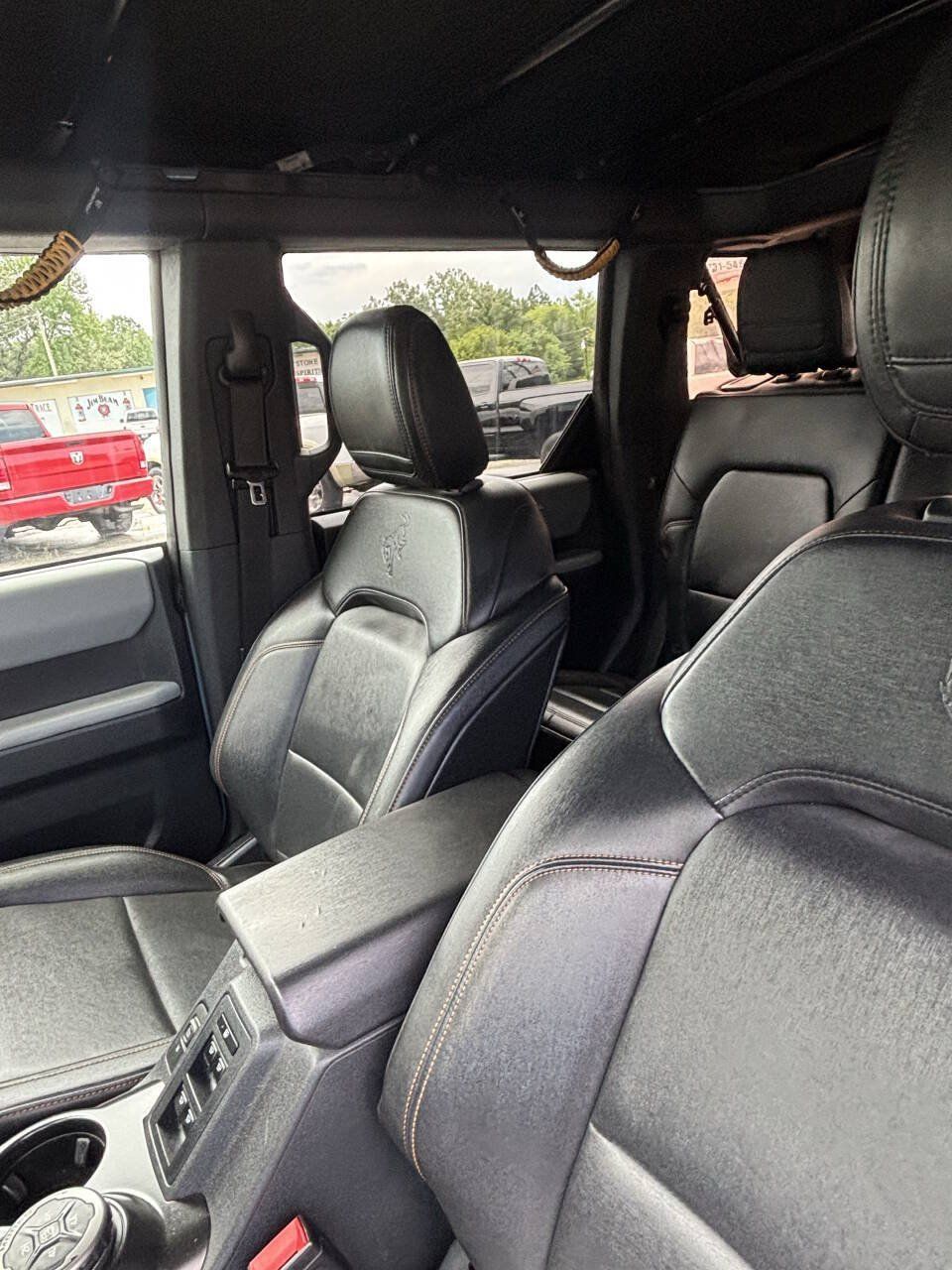 Used 2021 Ford Bronco Badlands w/ Sasquatch Package AWD/4WD image 11