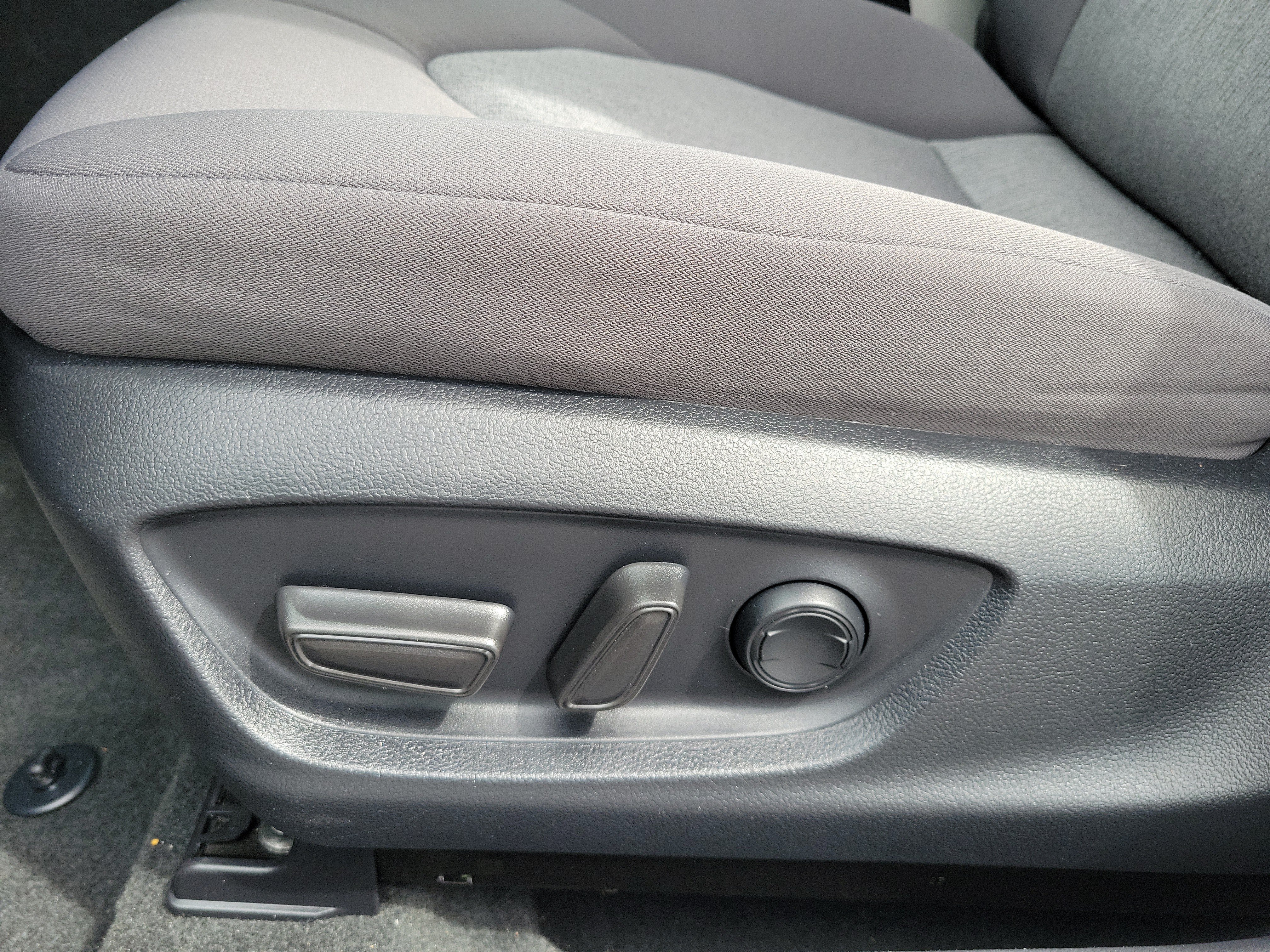 Used 2023 Toyota Camry LE FWD image 20