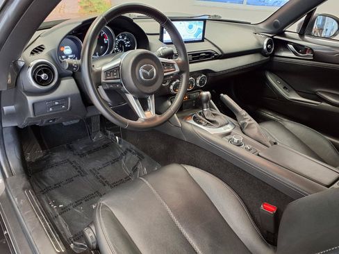 Used 2025 MAZDA MX-5 Miata RF Grand Touring RWD image 13