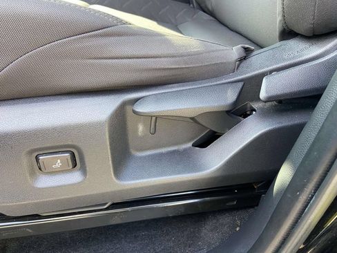 Used 2025 Toyota Tacoma SR RWD image 14