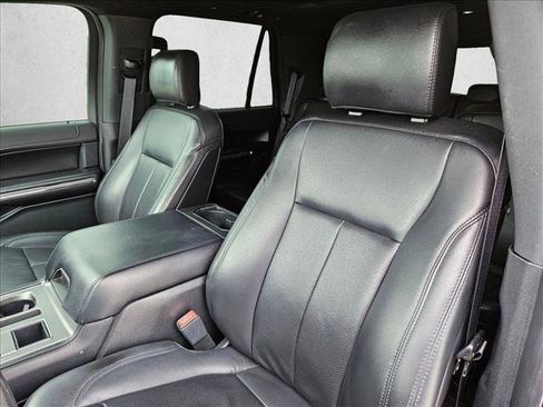 Used 2020 Ford Expedition XLT w/ Equipment Group 202A RWD image 17