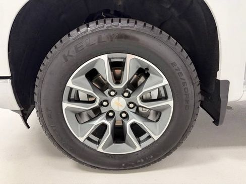 Certified 2025 Chevrolet Silverado 1500 LT w/ Convenience Package II AWD/4WD image 18