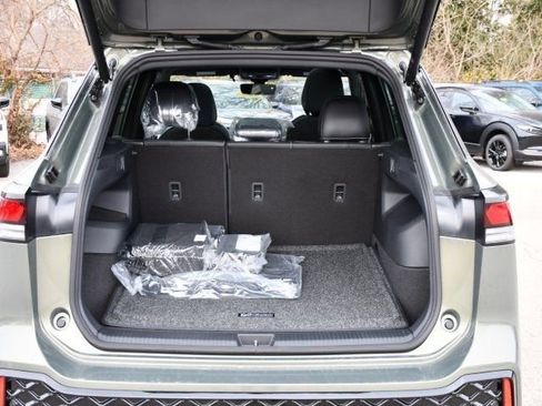 New 2026 Volkswagen Tiguan SE R-Line AWD/4WD image 26
