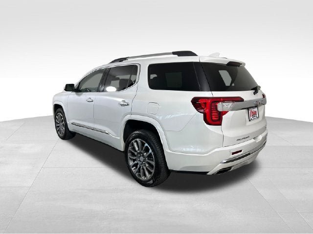 Used 2022 GMC Acadia Denali AWD/4WD image 3