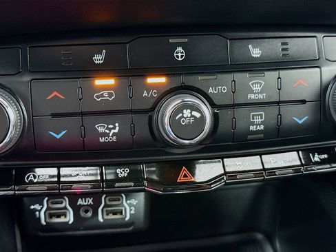 Used 2022 Dodge Durango GT image 16