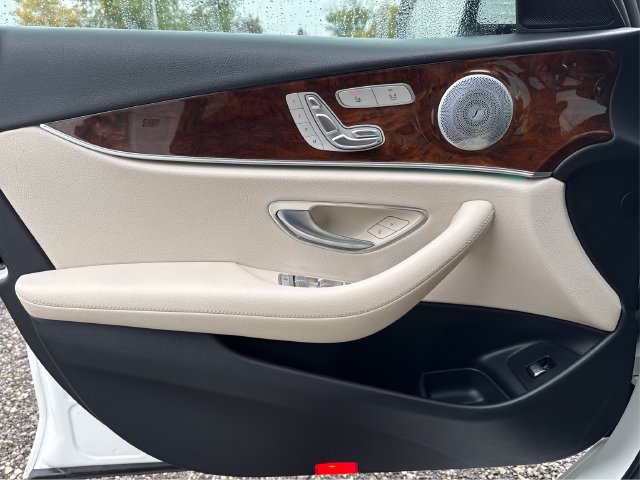 Used 2018 Mercedes-Benz E 300 4MATIC image 21
